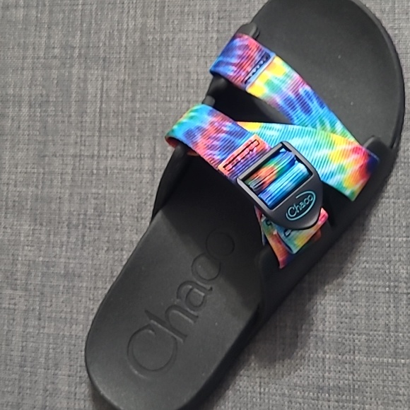 Chaco Chillos Slide Sandals Dark Tie Dye Black Rainbow Womens Size 7 New In Box - Picture 1 of 13